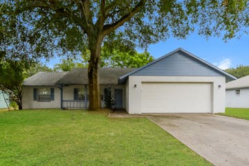 1604 Blackberry Ct Eustis, FL 32726